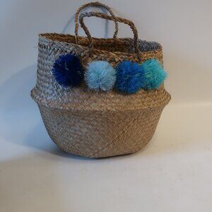NWT Womens Eliza Gran Natural Woven Basket Bag Pom Pom Venice Tote Handbag
